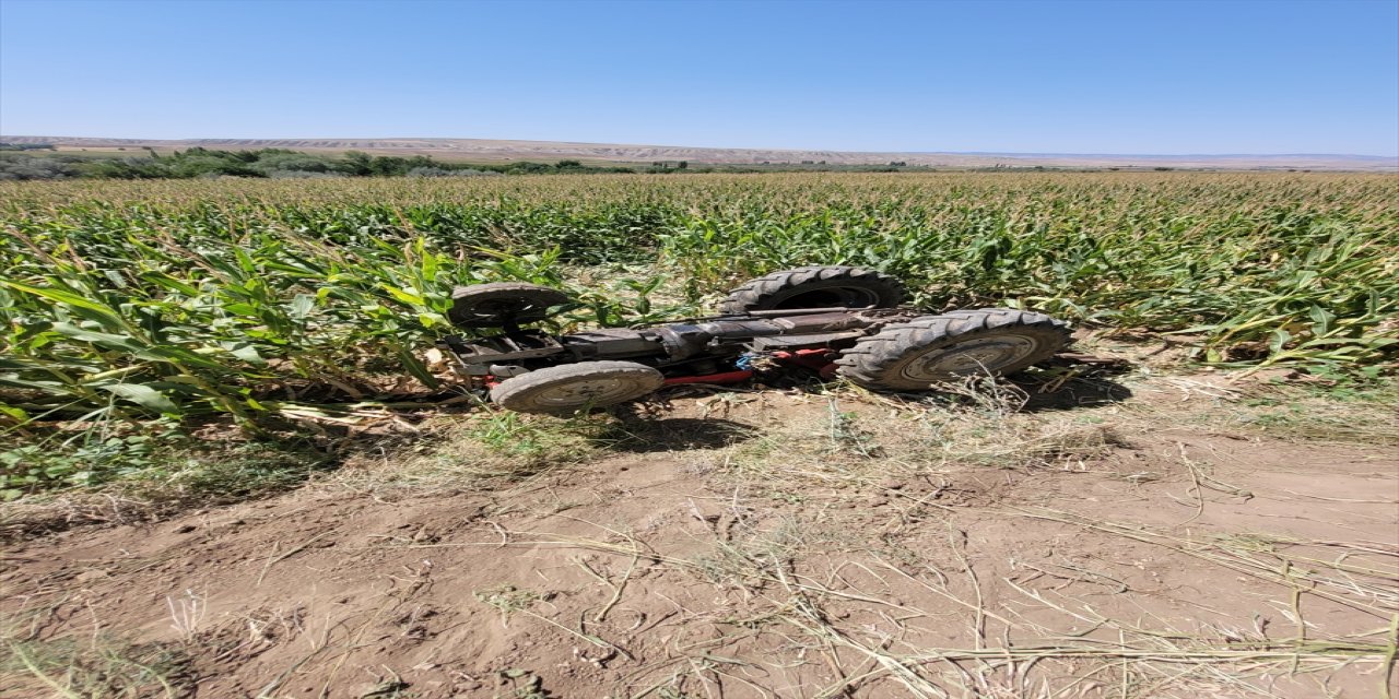 Kırıkkale'de devrilen traktörün sürücüsü hayatını kaybetti