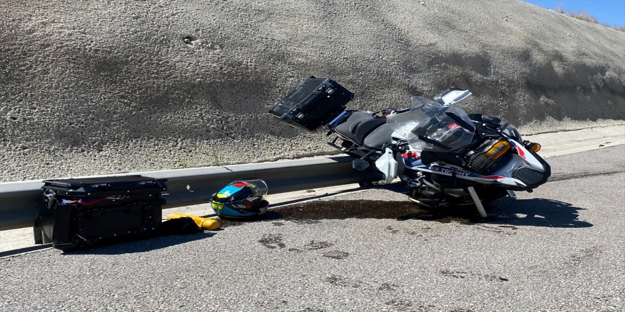 Çatalca'da 3 motosikletin karıştığı kazada bir sürücü hayatını kaybetti