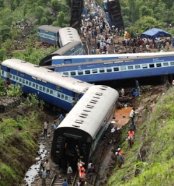 Tren kazasında yaralananların kimlikleri belli oldu