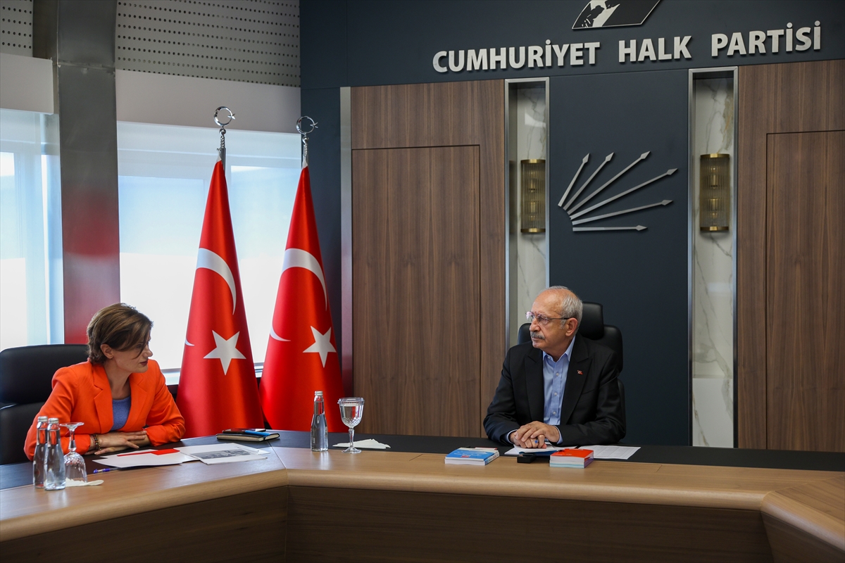 CHP İstanbul ilçe başkanları toplandı