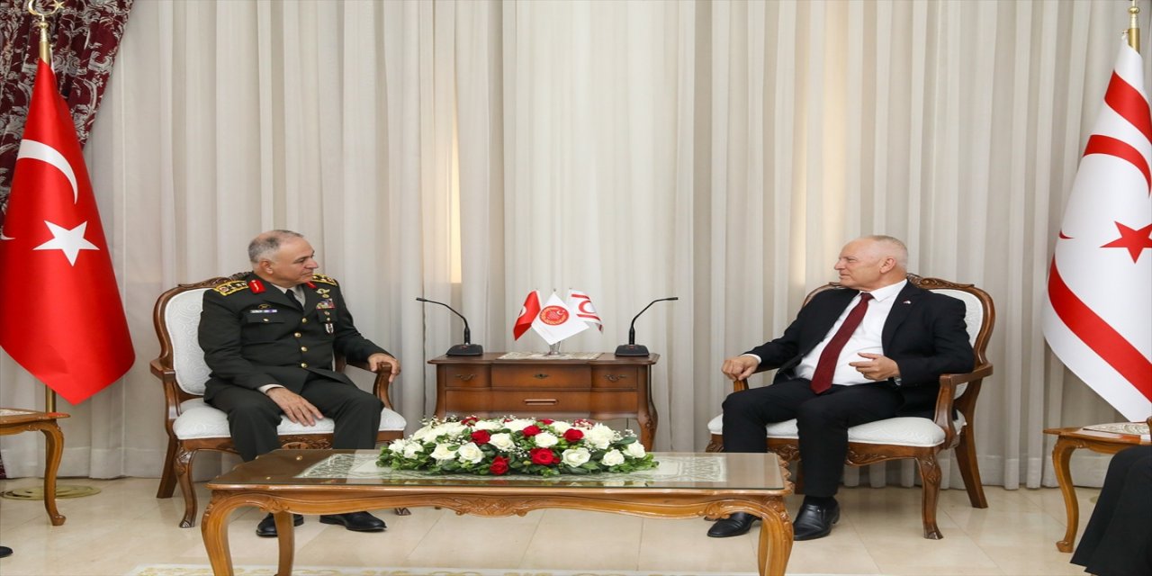 Genelkurmay Başkanı Orgeneral Gürak'tan KKTC Cumhuriyet Meclisi Başkanı Töre'ye ziyaret