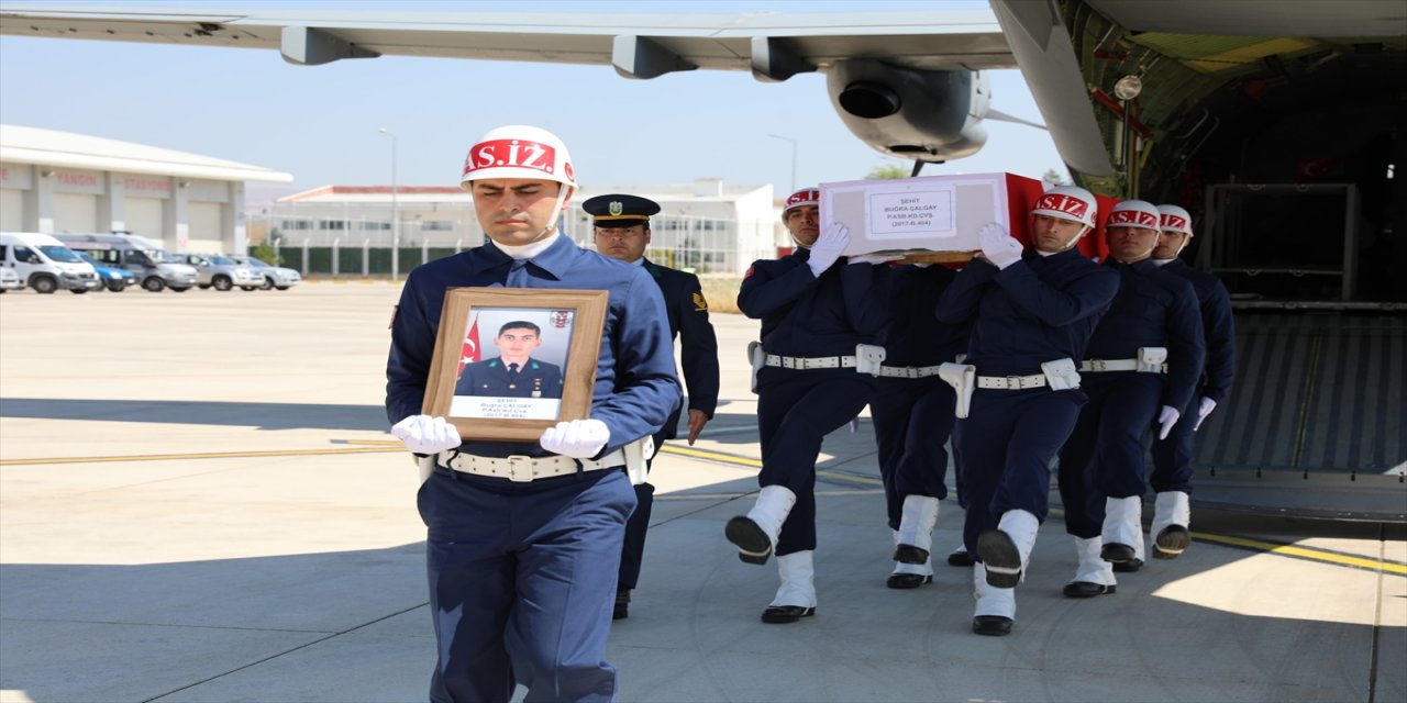 Şehit Piyade Astsubay Kıdemli Çavuş Buğra Çalgay'ın cenazesi Amasya'ya getirildi