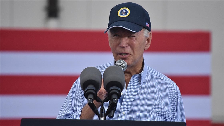 Biden'ın adaylık için "çok yaşlı" olduğunu düşünenlerin oranı yüzde 73