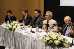 Altın Portakal Şiir Ödülü Kemal Özer'in