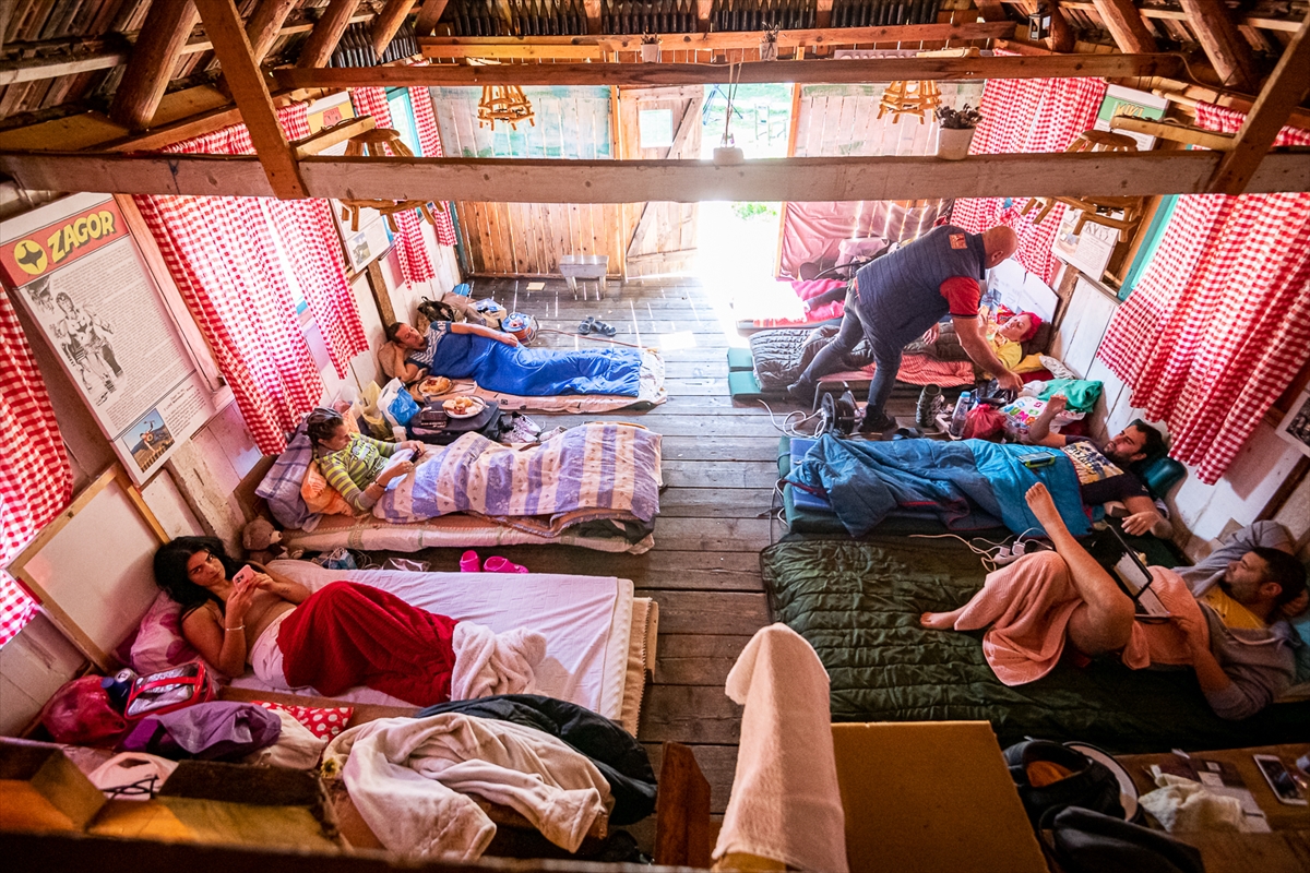 Karadağ'daki "uzun yatma" yarışması 22 gündür devam ediyor