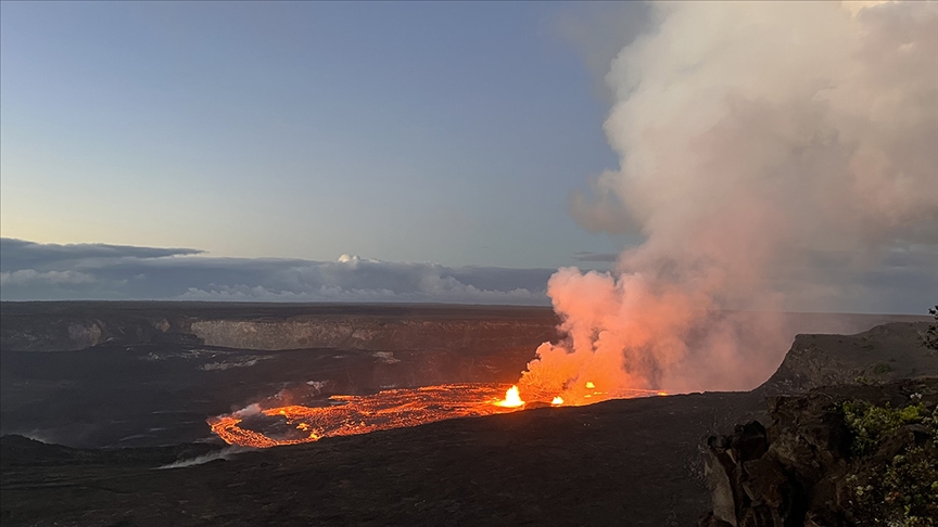 Hawaii'deki Kilauea Yanardağı tekrar faaliyete geçti