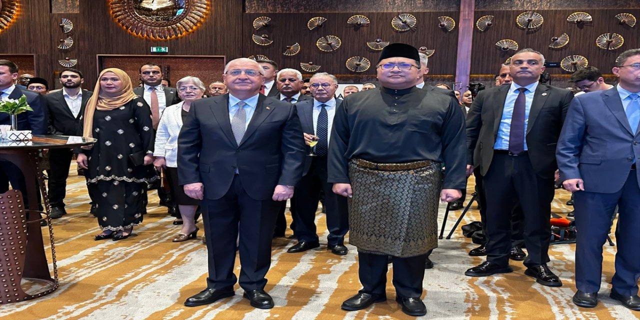 Malezya'nın 66. Bağımsızlık Günü kutlandı