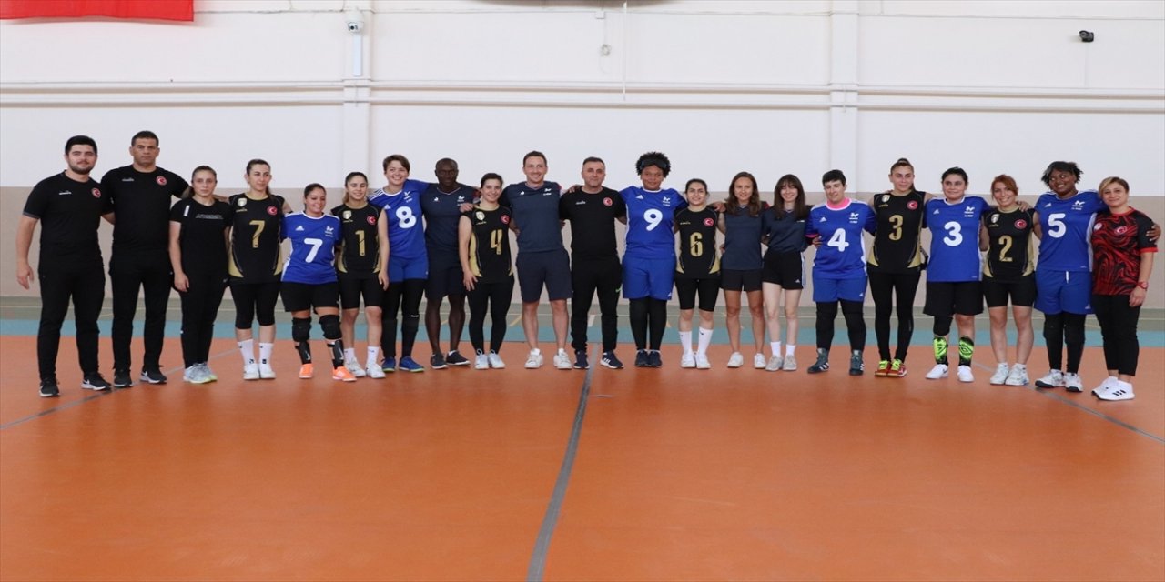 Türkiye ve Fransa'nın golbol milli takımları, Karaman'da ortak kampa girdi