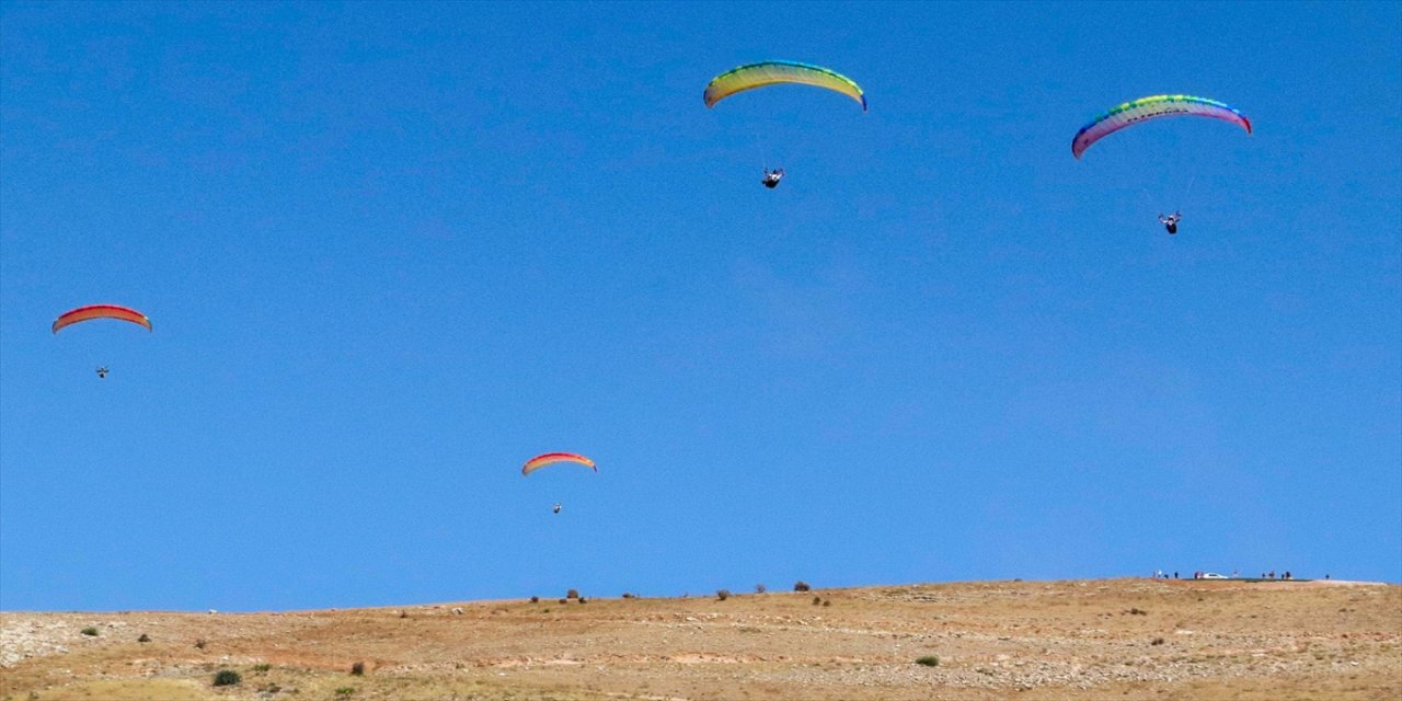 Siirt'te Türkiye Yamaç Paraşütü Hedef Şampiyonası 2. Etap Yarışması sona erdi