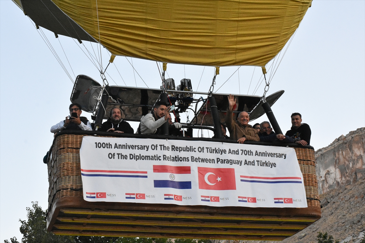Türkiye-Paraguay diplomatik ilişkilerinin 70. yıl dönümünde Soğanlı'da sıcak hava balonu havalandı