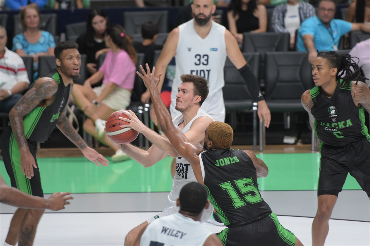 Darüşşafaka Lassa, TOFAŞ'ı 93-89 yendi
