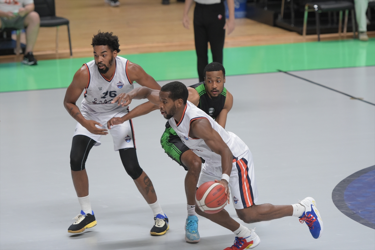 Darüşşafaka Lassa, Çağdaş Bodrumspor'u 90-85 yendi.