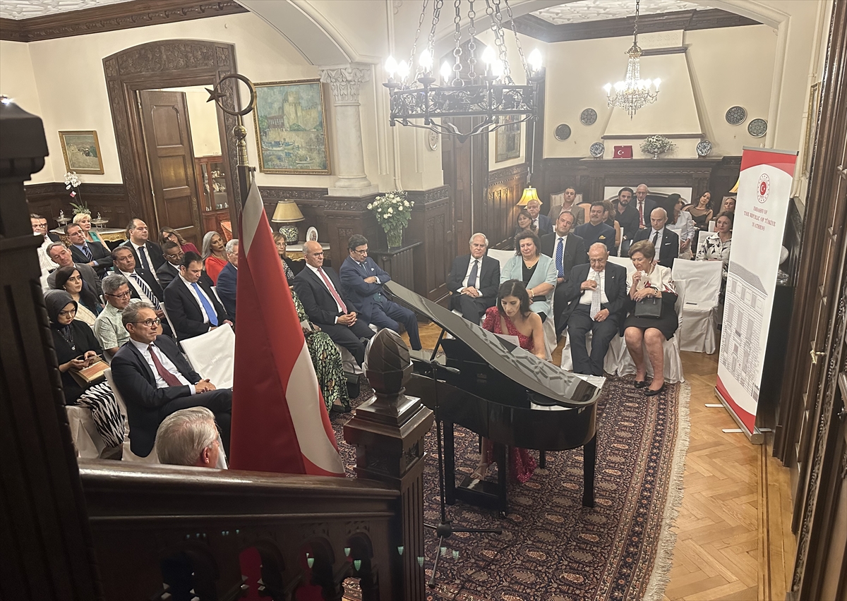 Yunanistan'da Türkiye Cumhuriyeti'nin 100'üncü yılı kutlandı