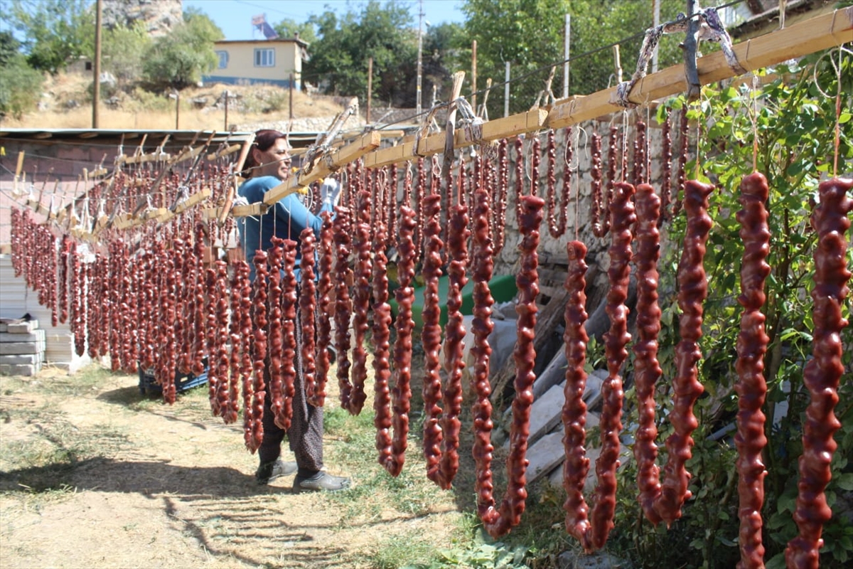 Tunceli'de kadınların "orcik" mesaisi başladı