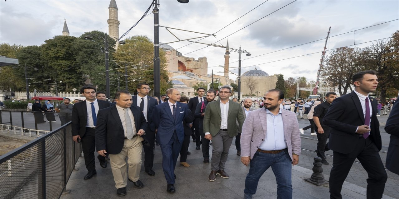 Prens Edward, Yerebatan Sarnıcı Müzesi'ni gezdi