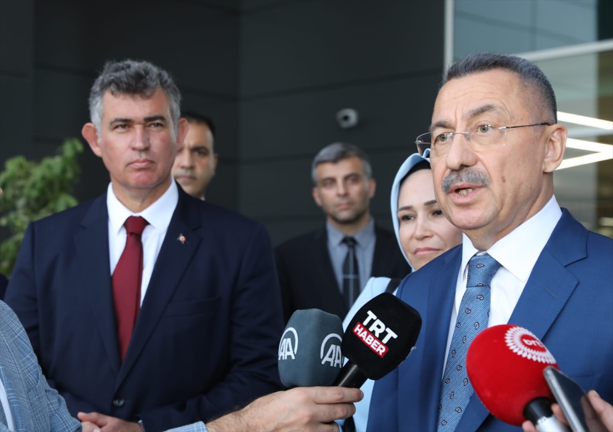 Fuat Oktay'ın başkanlığını yaptığı TBMM Dışişleri Komisyonu heyeti, KKTC’ye gitti