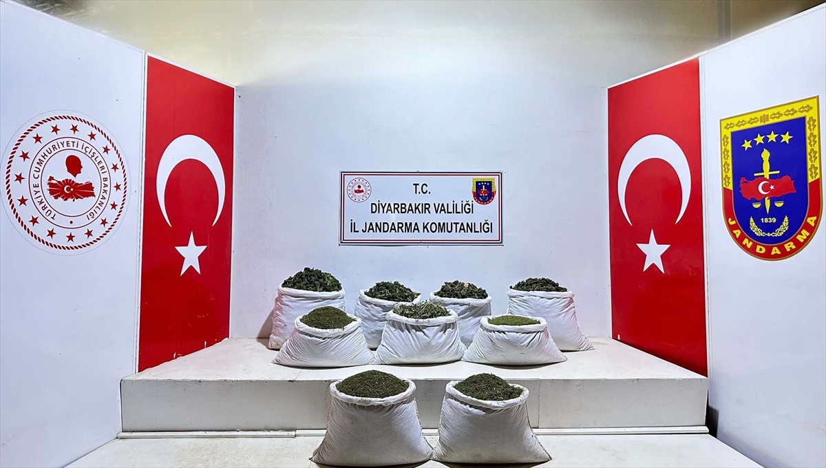 Diyarbakır'da 121 kilo 600 gram esrar ele geçirildi