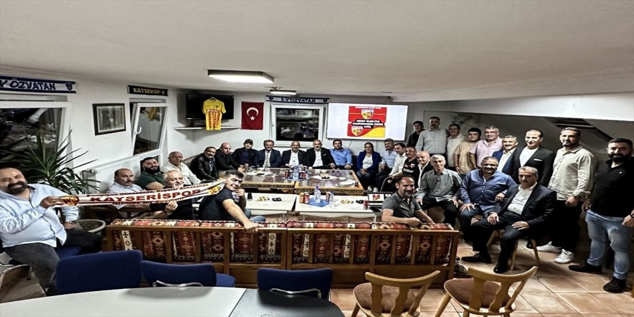 Kayserispor Başkanı Çamlı, Almanya'da Kayserisporlular ile bir araya geldi