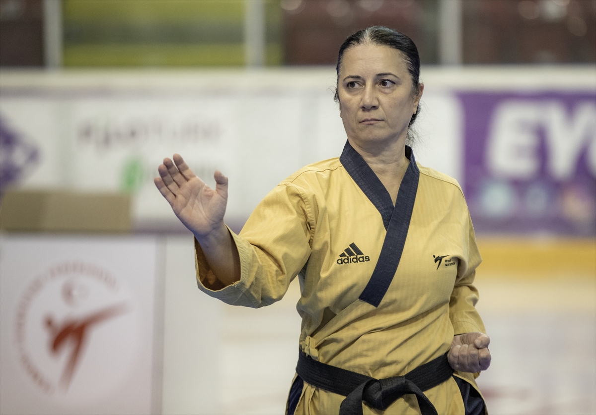 Milli tekvandocu Sultan, 51 yaşında madalya almaya devam ediyor