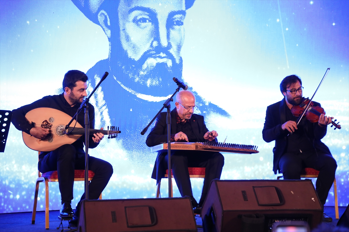 Esenler'de Ali Kuşçu Kültür Sanat Sezonu başladı