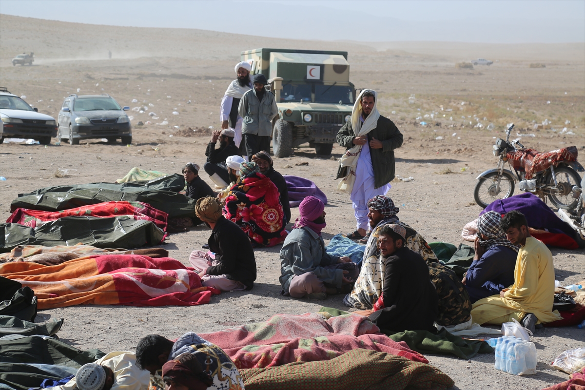 Afganistan'da depremlerde ölü sayısı 2 bin 445'e yükseldi