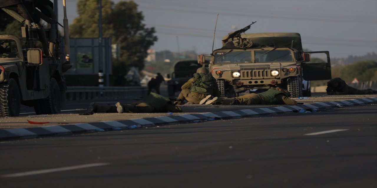 İsrail güçleri Batı Şeria'da 2'si çocuk 4 Filistinliyi yaraladı