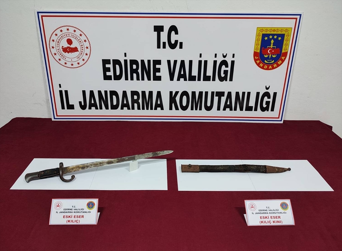 Tarihi eser kaçakçısı yakalandı