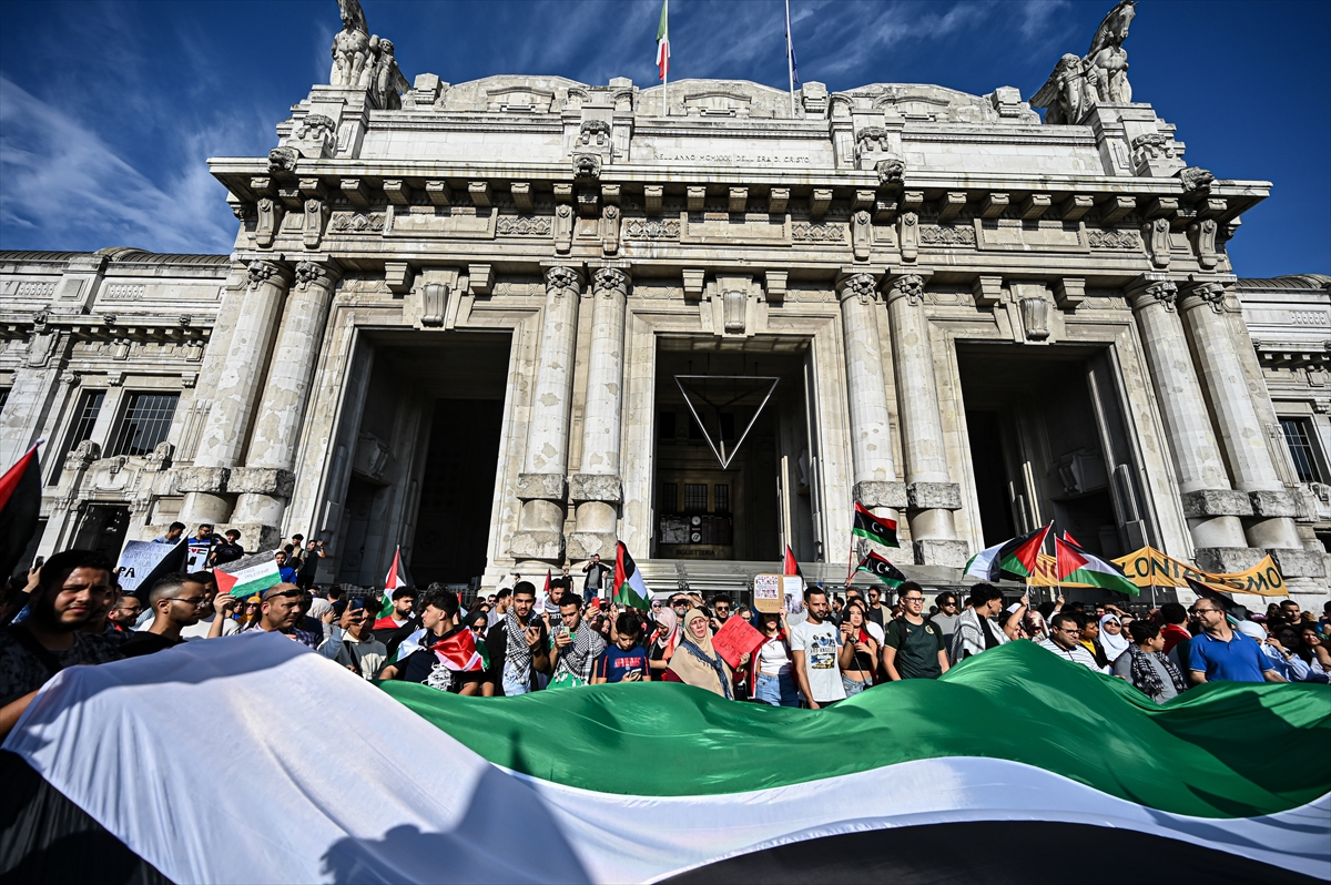 İtalya ve Malta'da binlerce kişi Filistin'e destek için yürüdü