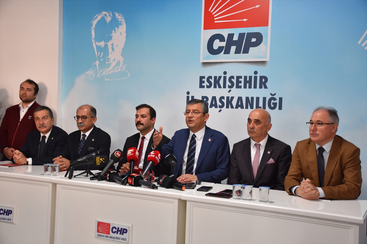 CHP'nin genel başkanını bütün üyeler seçecek