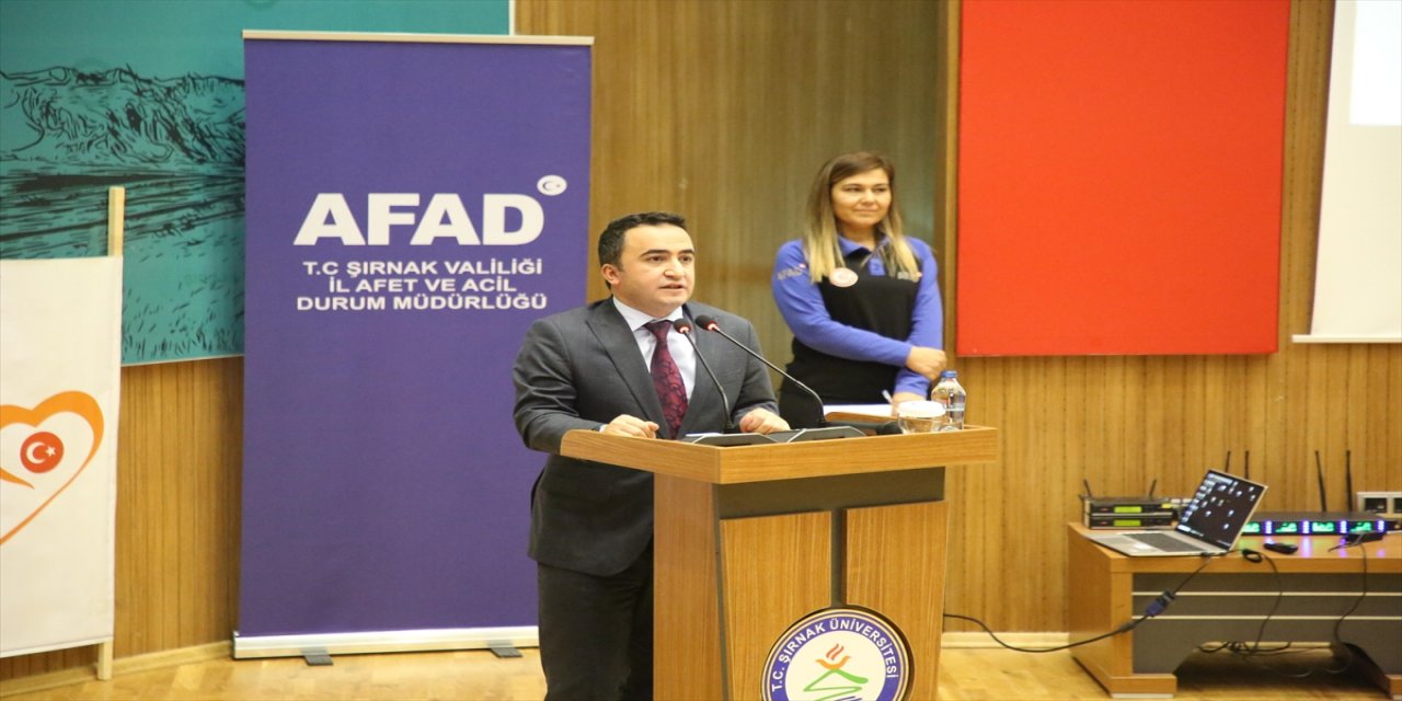 Şırnak'ta muhtarlara AFAD gönüllüsü eğitim sertifikası verildi