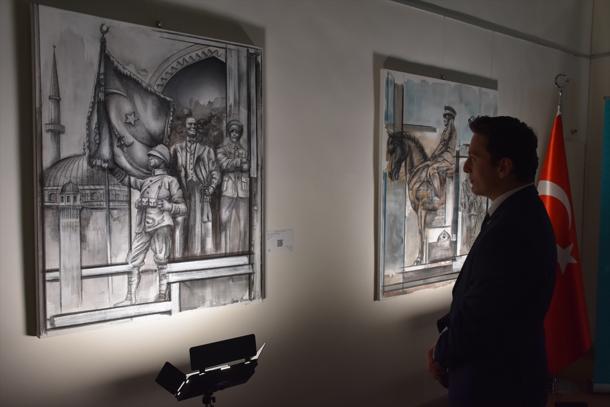 Ressam İrem İncedayı'dan Roma'da "Bir Asırlık Cumhuriyet Anıtları" sergisi