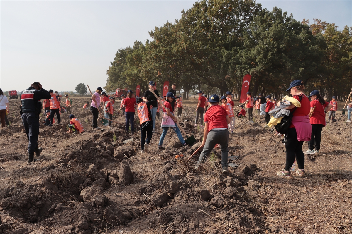 Kırklareli'nde "Cumhuriyetin 100. Yılı Hatıra Ormanı" oluşturuldu