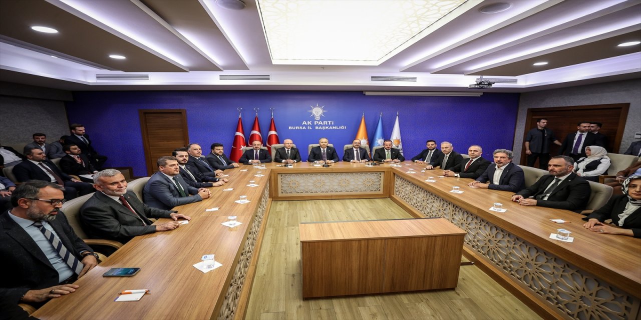 İçişleri Bakanı Yerlikaya, AK Parti Bursa İl Başkanlığında konuştu: