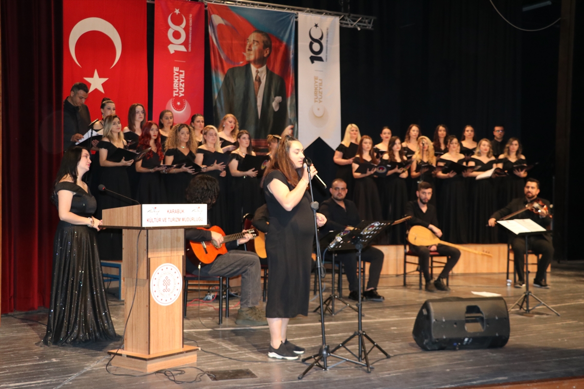 Karabük'te şehit öğretmen Aybüke Yalçın'ı anma konseri düzenlendi