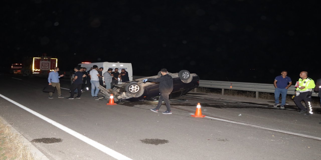 Hatay'da devrilen otomobildeki 1 kişi öldü, 1 kişi yaralandı