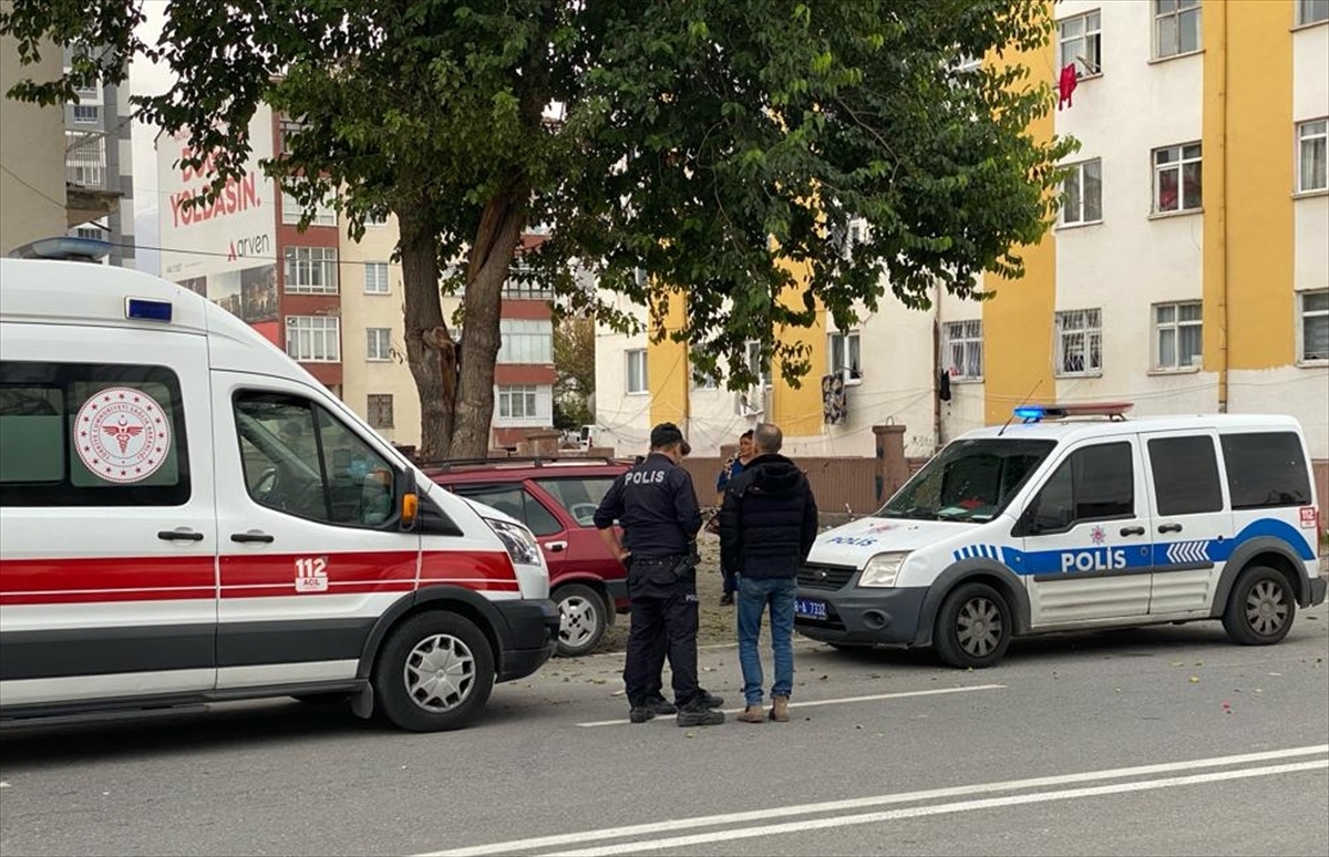 Kayseri'de bir kişi tartıştığı kardeşini bıçakla yaraladı