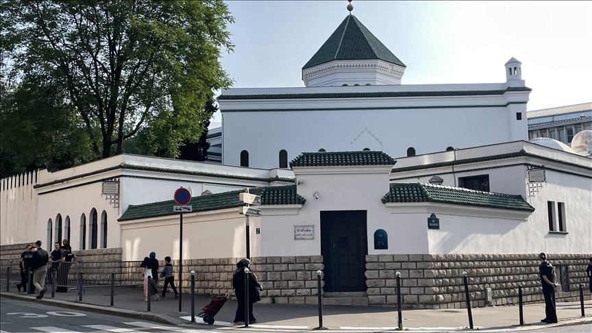 Paris Ulu Cami yönetimi, Fransa'da Müslümanlara yönelik nefret söylemlerinin arttığına dikkati çekti