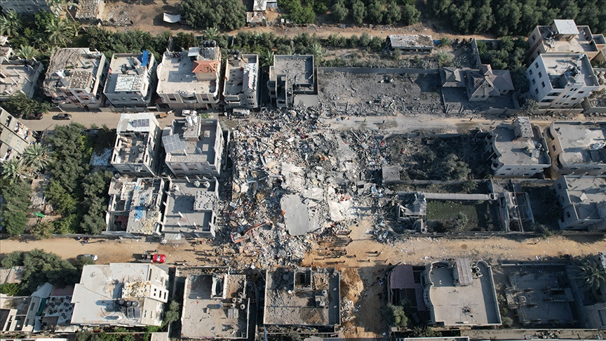 Filistin: Netanyahu, sivillerin korunması çağrılarına hastane ve okulları bombalayarak yanıt veriyor