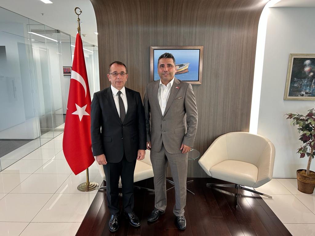 Yazarımız Mehmet Y Ulutaş Yeni Atanan Miami Başkonsolosu Resul Şahinol’u Ziyaret Etti