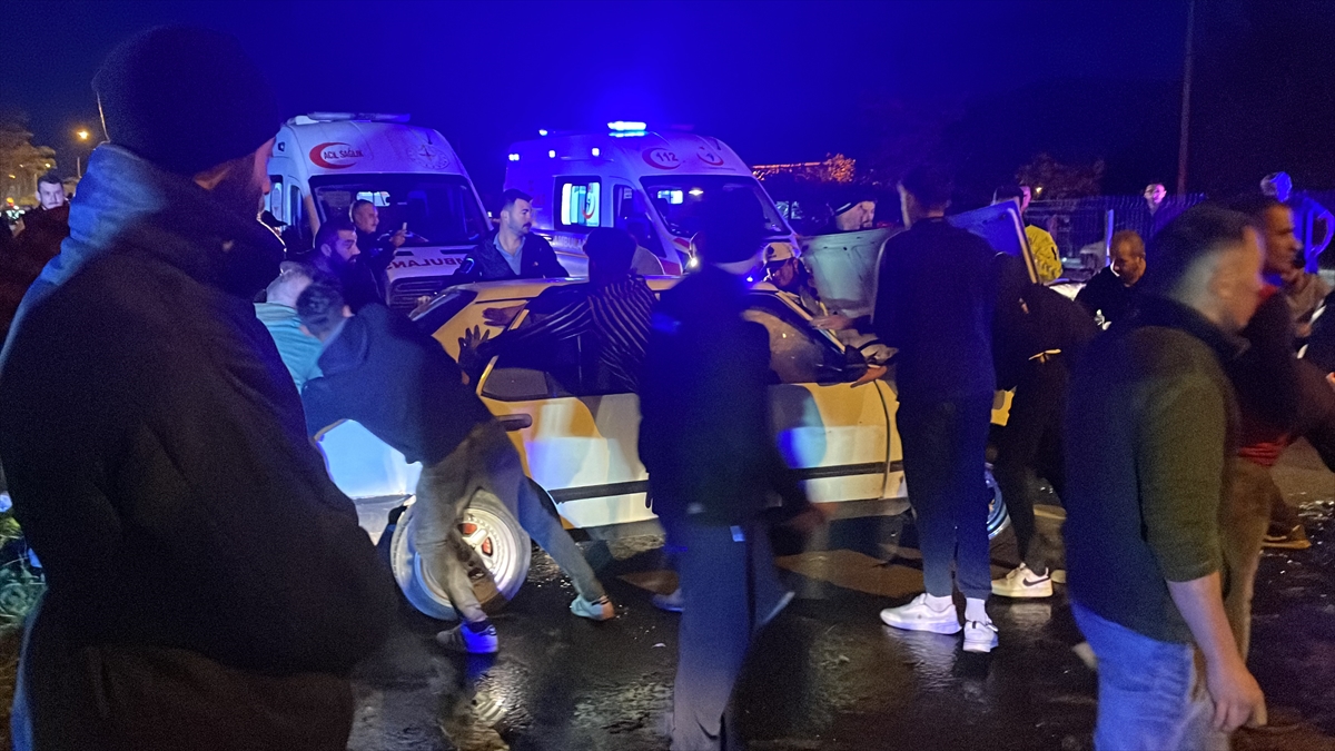 Bolu'da zincirleme trafik kazasında 9 kişi yaralandı