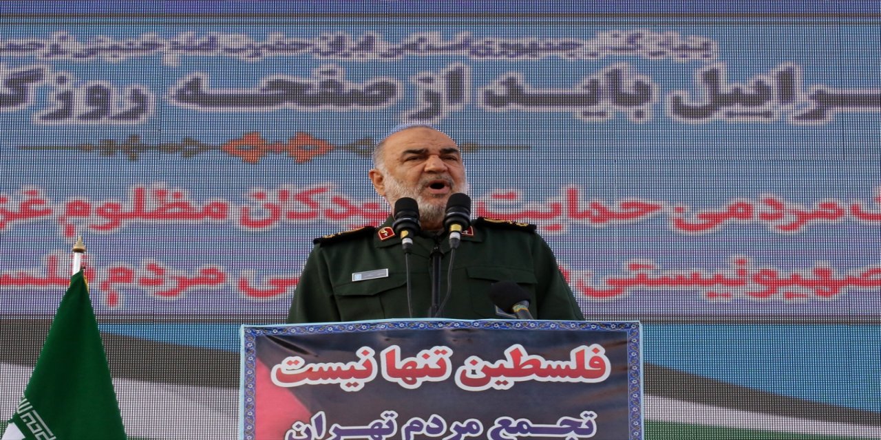 Tahran'da binlerce kişi İsrail'in Gazze'deki saldırılarını protesto etti