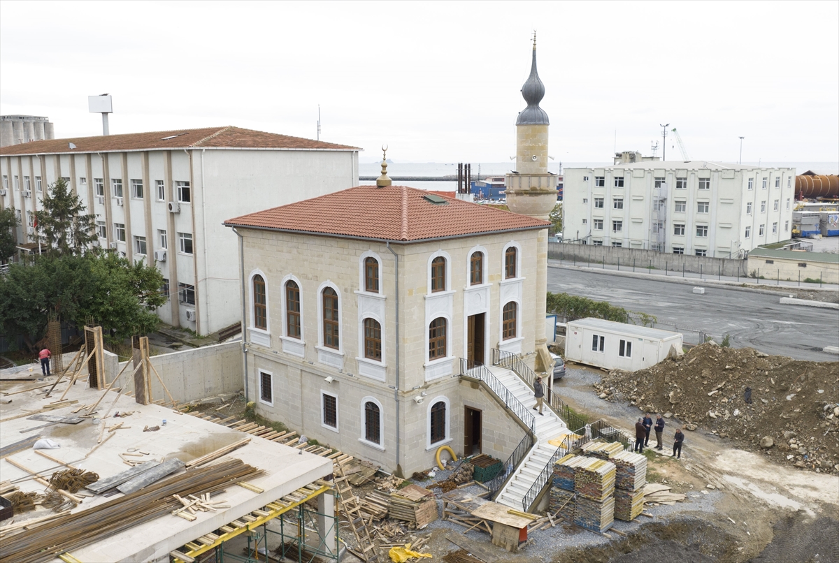 Üsküdar'daki 357 yıllık Kavak İskele Camisi yeniden cemaatle buluşacak