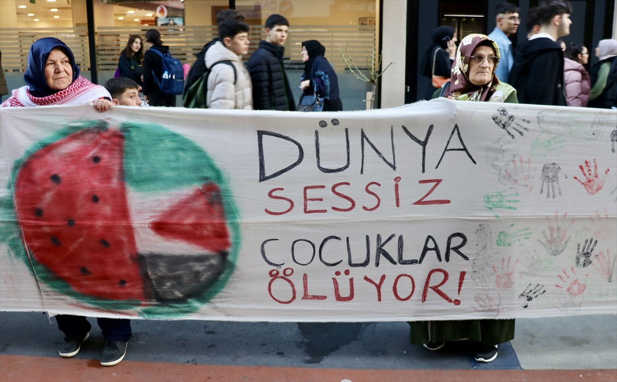 Trabzon'da Filistin'e destek için kurulan "Hayır Çarşısı" etkinliği sona erdi