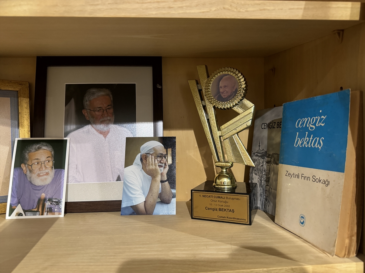 Şair Cengiz Bektaş için arşiv dolabı oluşturuldu