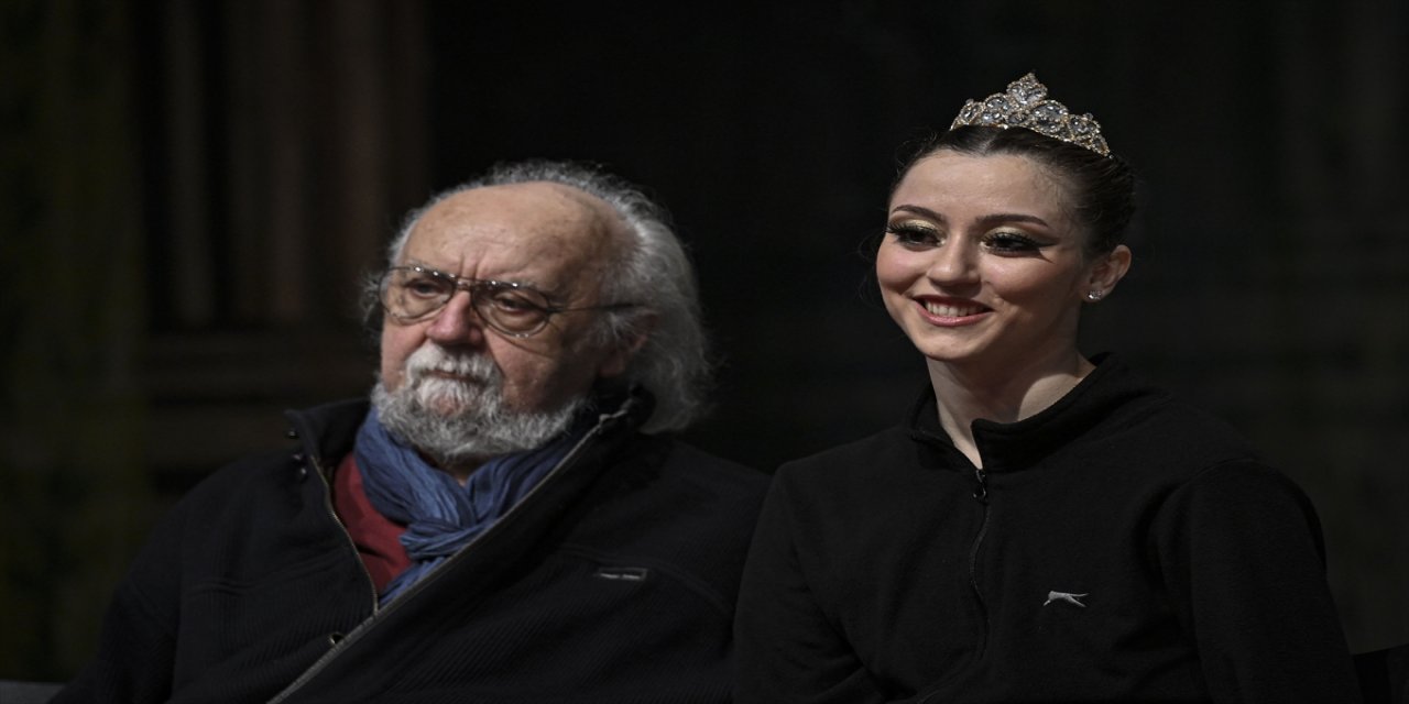 "Fındıkkıran"a bilet bulamayan öğrencilere ADOB'dan jest