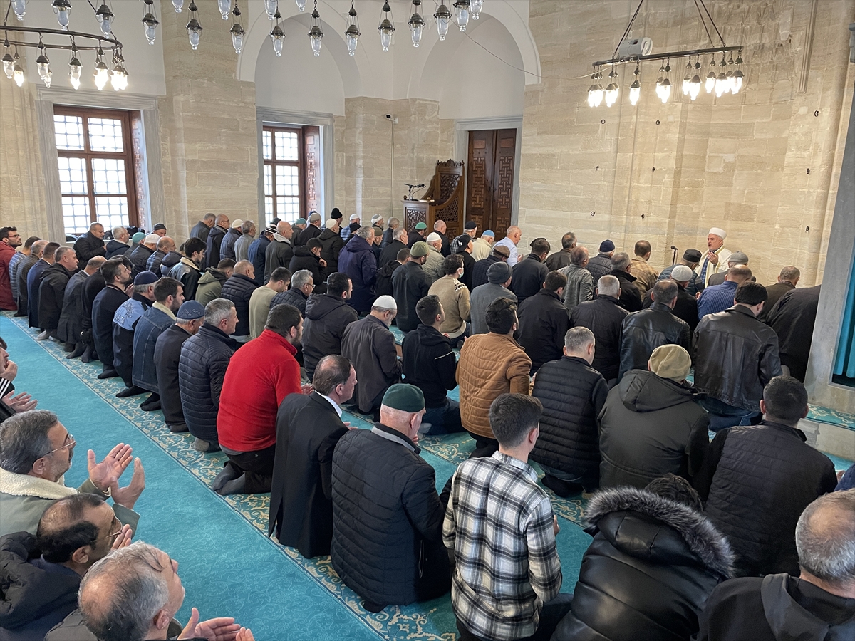 Trakya'daki camilerde Filistinliler için dua edildi