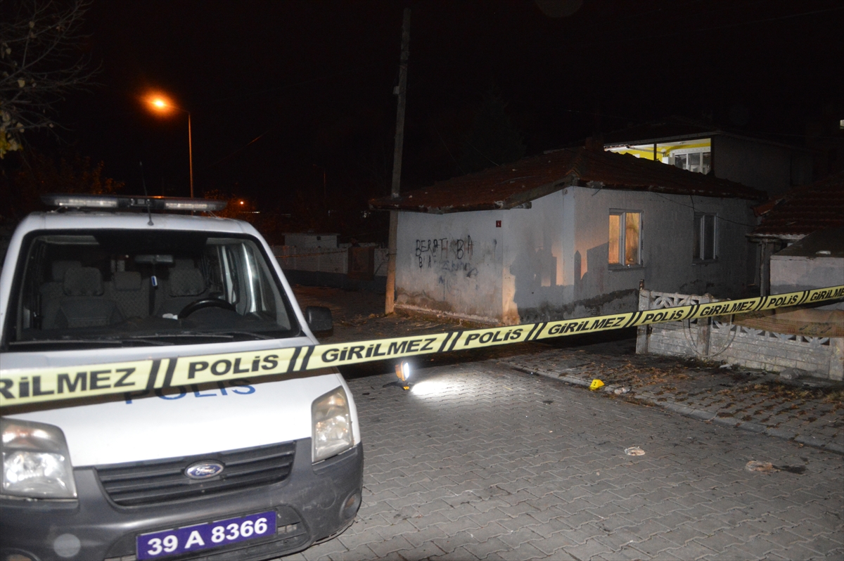 Kırklareli'nde silahlı kavgada baba ve oğlu yaralandı