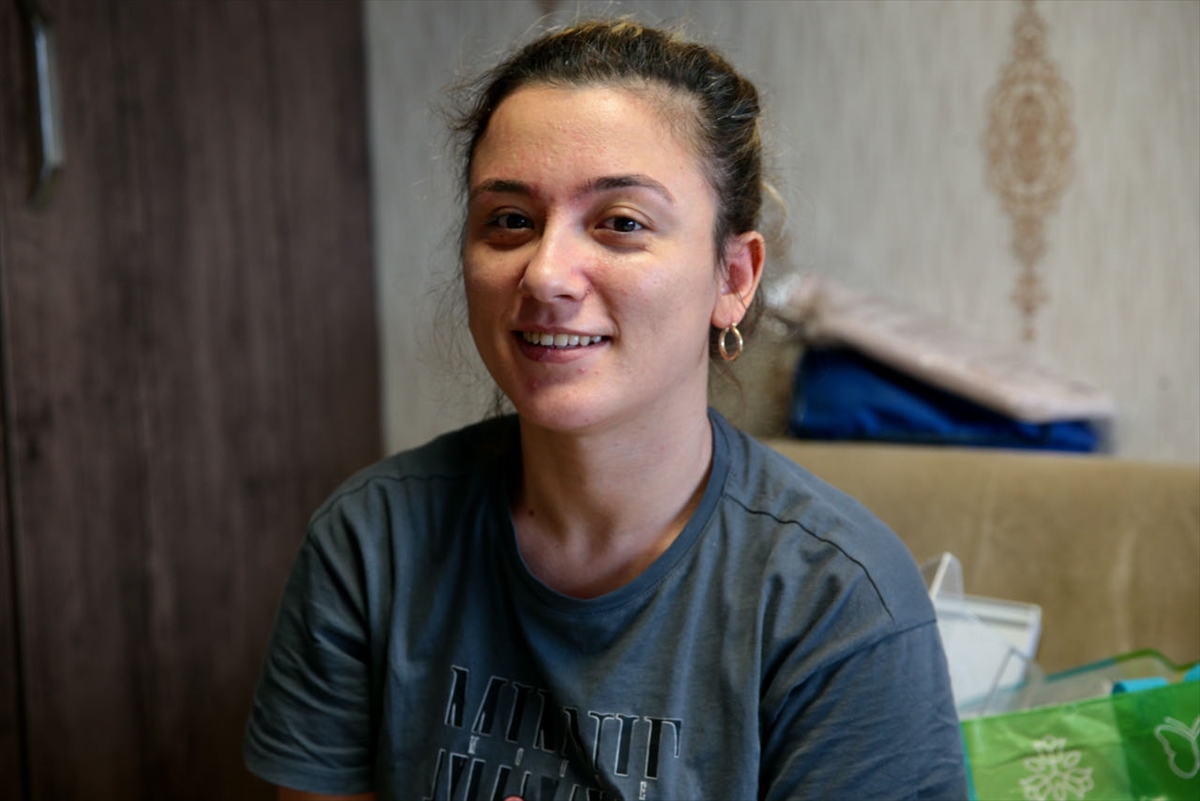 Serebral palsili kadın, 31 yıl sonra desteksiz yürümeye başladı