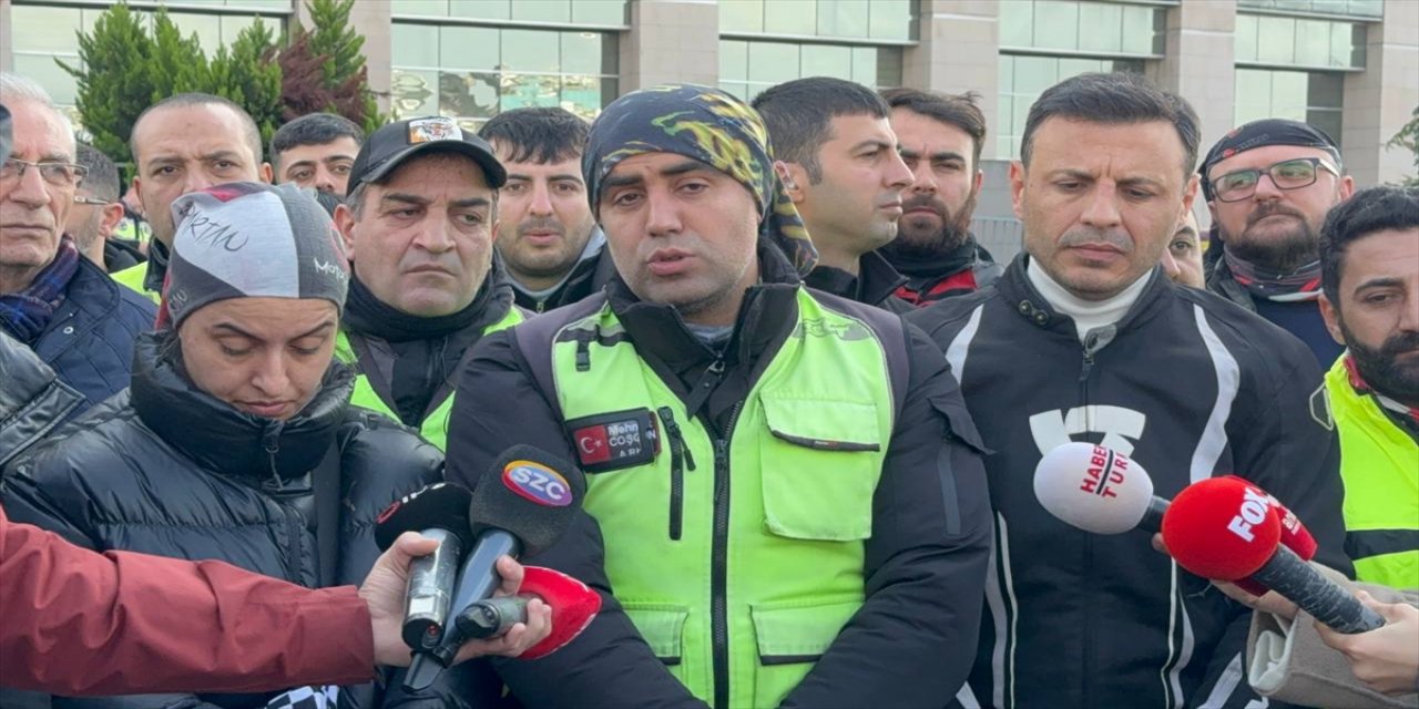 İstanbul'da motosikletli grup trafik kazasında hayatını kaybeden arkadaşları için "adalet sürüşü" yaptı
