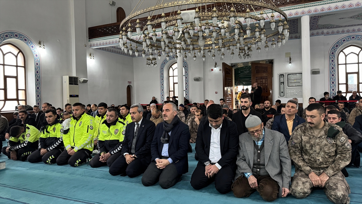 Rize'de şehit Em­ni­yet Mü­dü­rü Altuğ Verdi için mevlit okutuldu